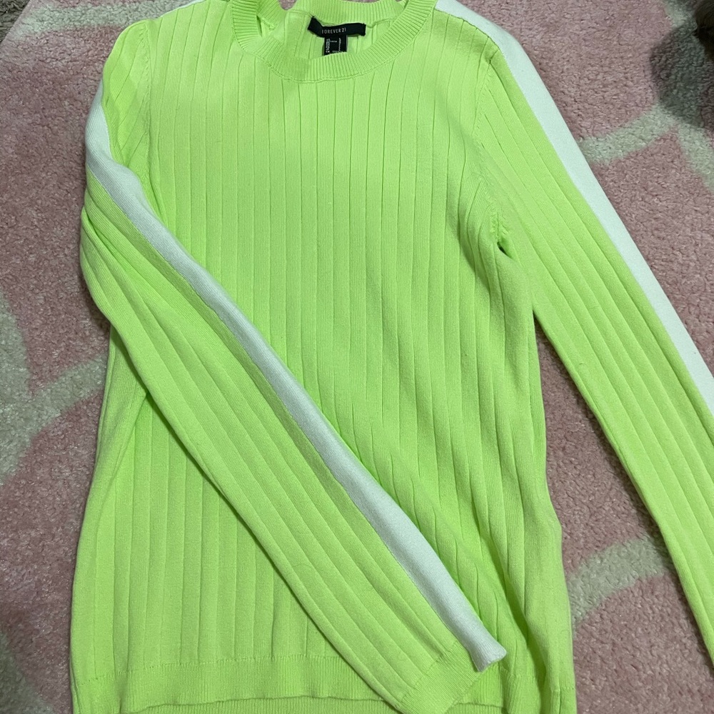 FINAL SALE PRICE*Neon sweater